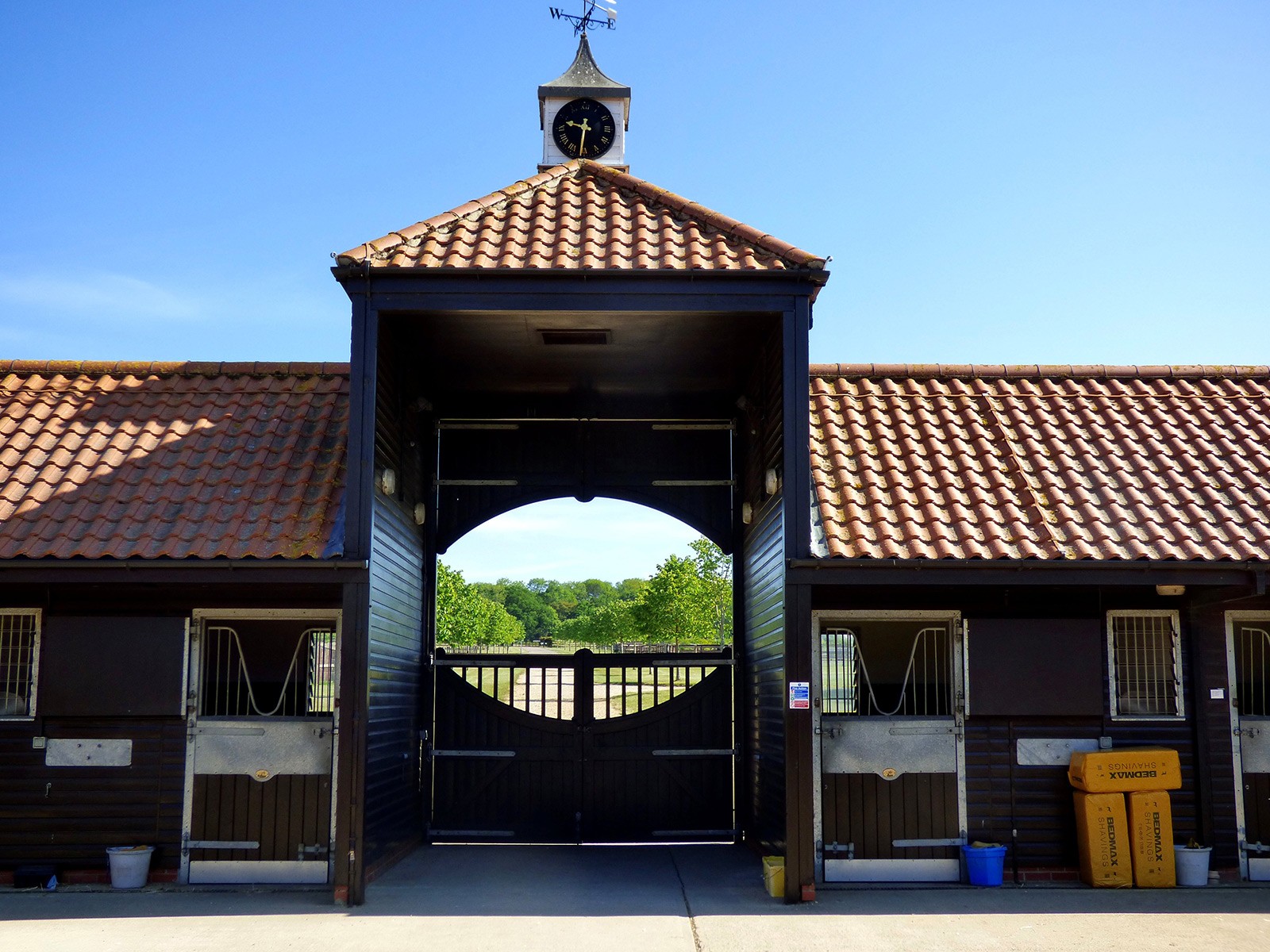 Stud Farms for Sale and to Rent Windsor Clive Equestrian Property