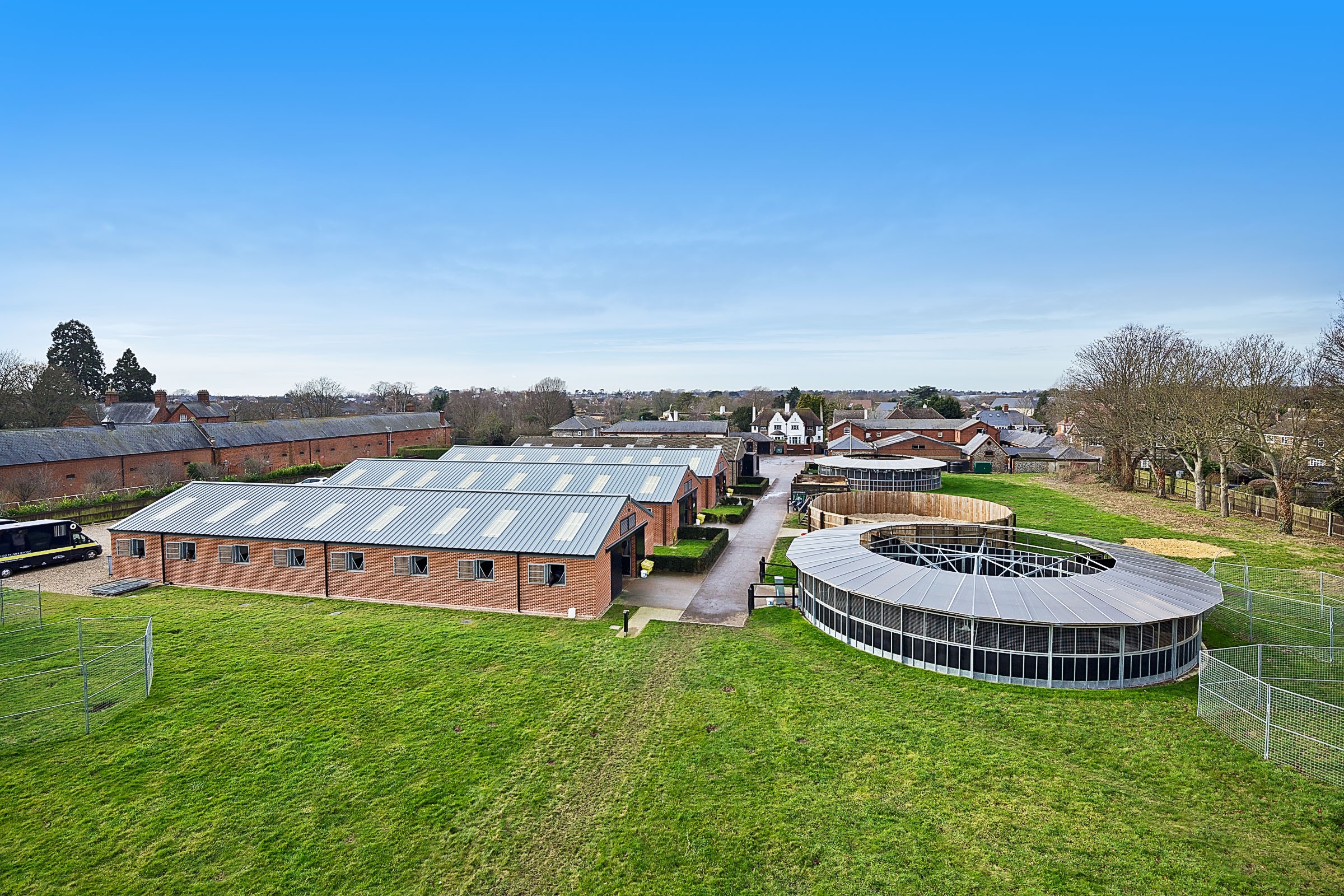 KREMLIN COTTAGE STABLES